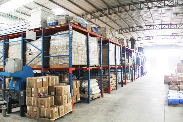 博厚倉庫打包區(qū)